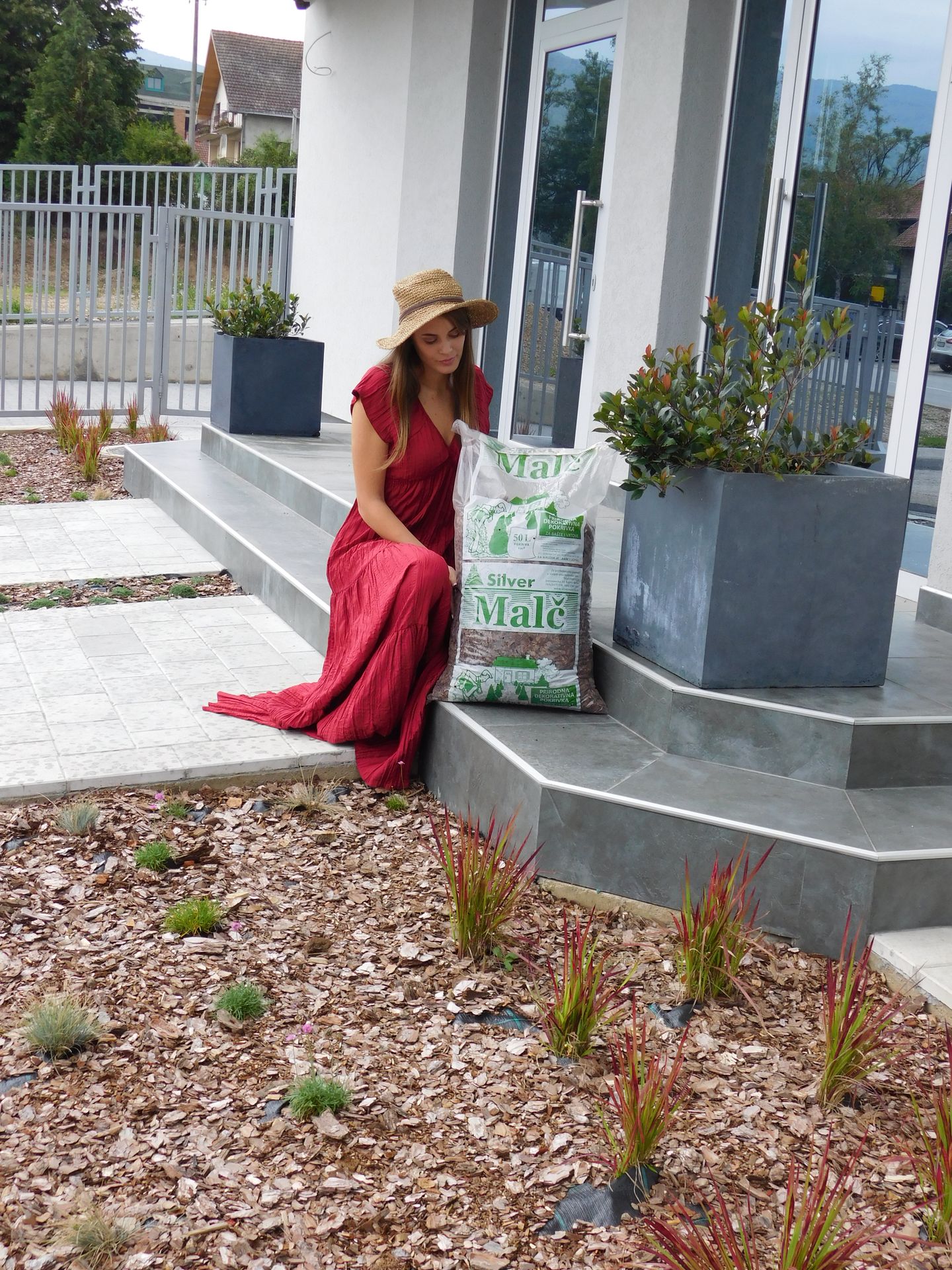 Sitni malč od borove kore