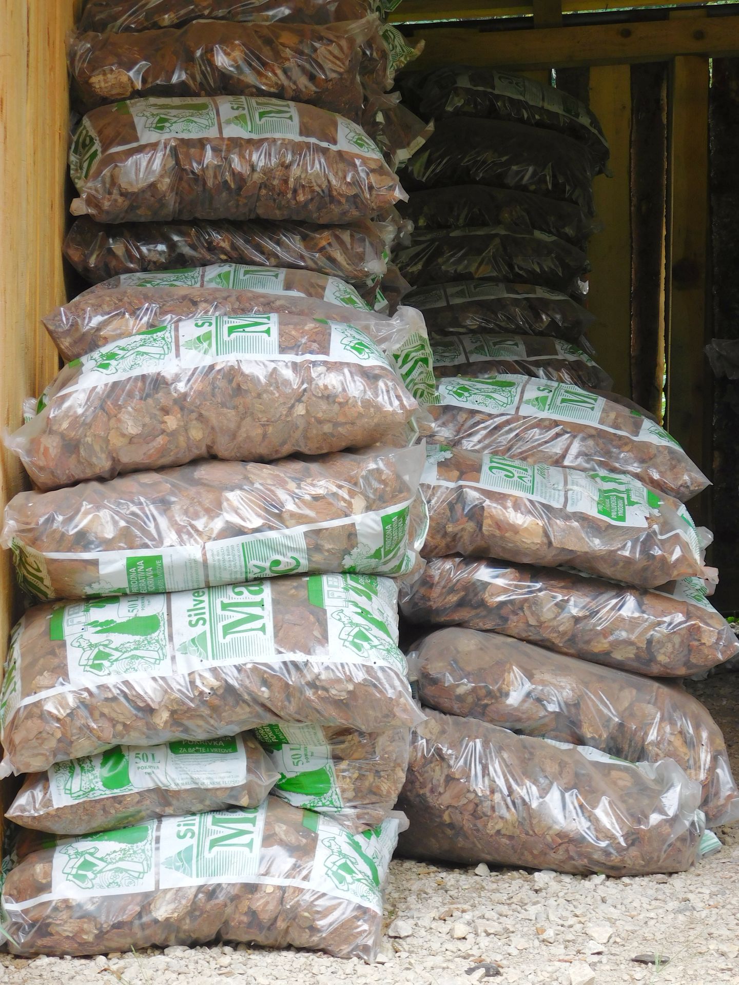 Krupni malč od borove kore